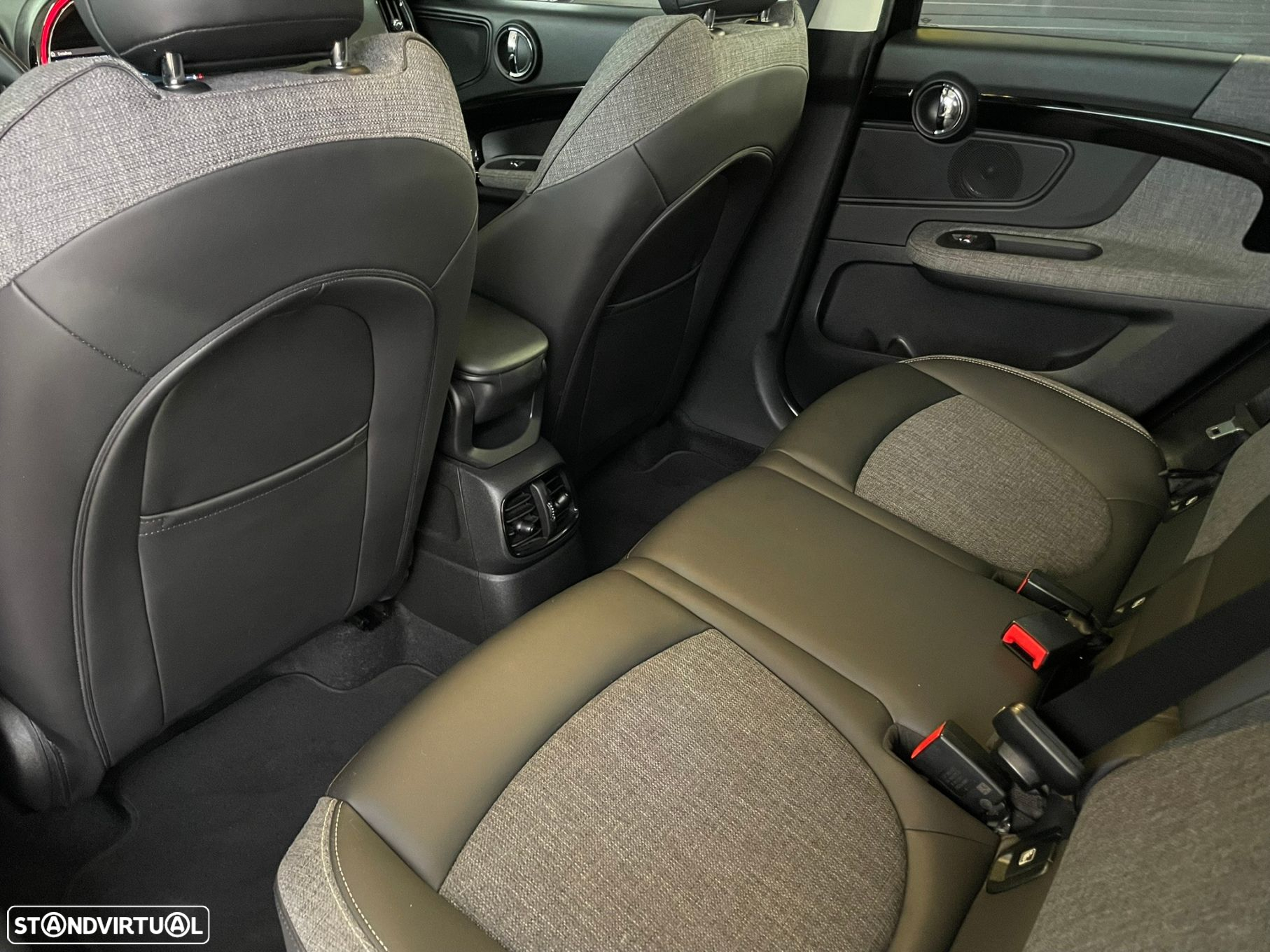 MINI Countryman Cooper SE Premium Essential Auto - 12