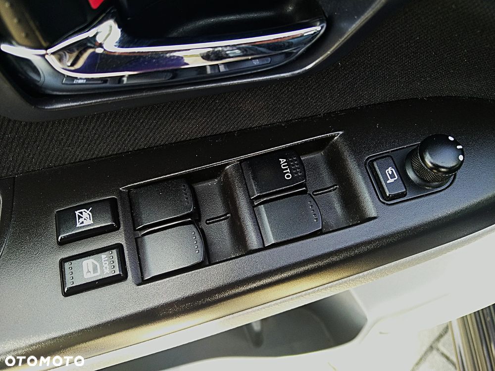 Suzuki SX4 1.6 Comfort Plus - 24