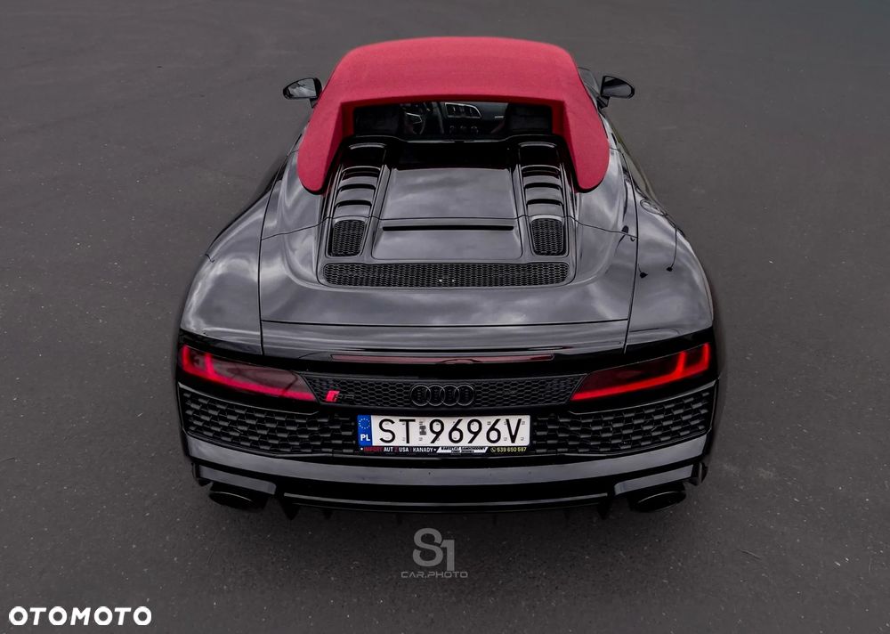 Audi R8 Spyder V10 RWD - 12