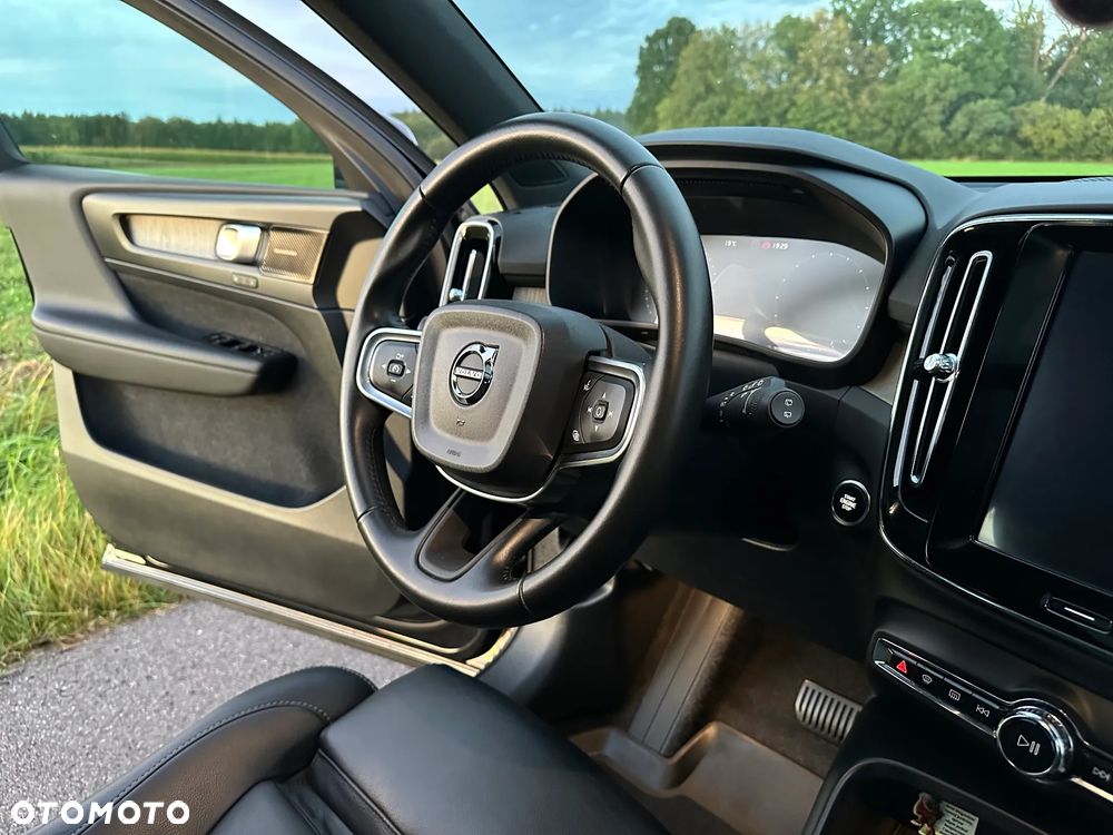 Volvo XC 40 D4 AWD Inscription - 27