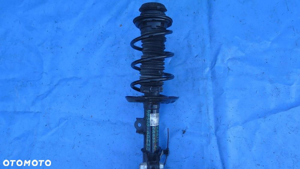 Amortyzator Sprężyna Przód Przedni Lewy TOYOTA YARIS CROSS