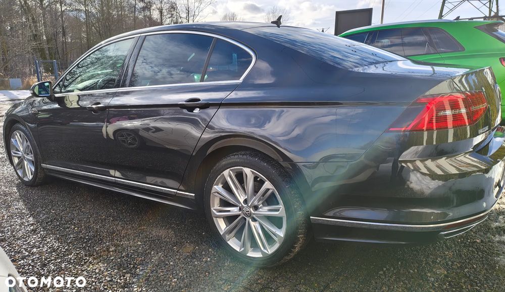 Volkswagen Passat - 31