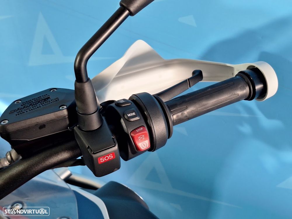 BMW R 1250 GS Adventure Trophy - 9