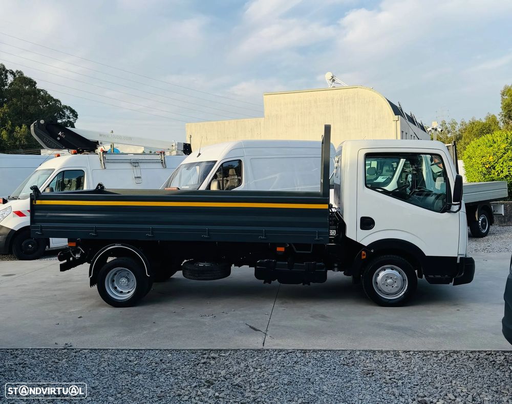 Nissan Cabstar TRIBASCULANTE - 6