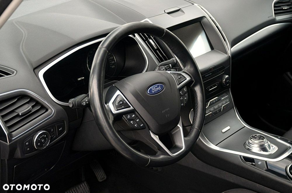 Ford S-Max - 23