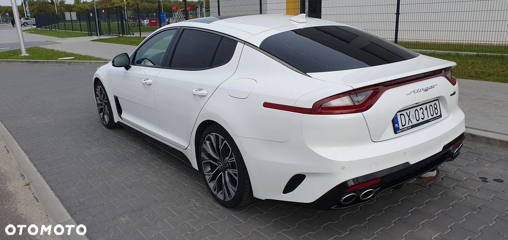 Kia Stinger 2.0 T-GDI GT Line - 4