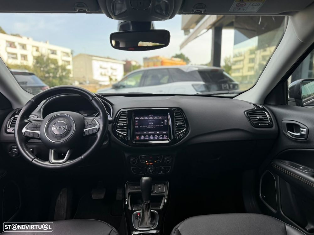 Jeep Compass 1.3 T Limited DCT - 23