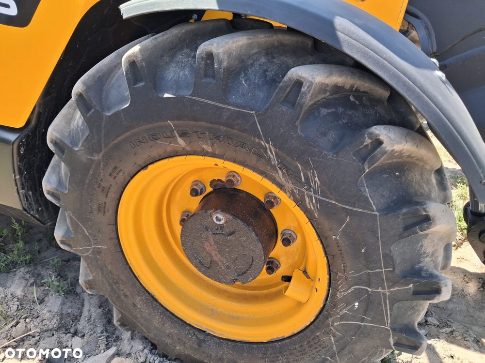 JCB 525-60 Agri Plus - 9