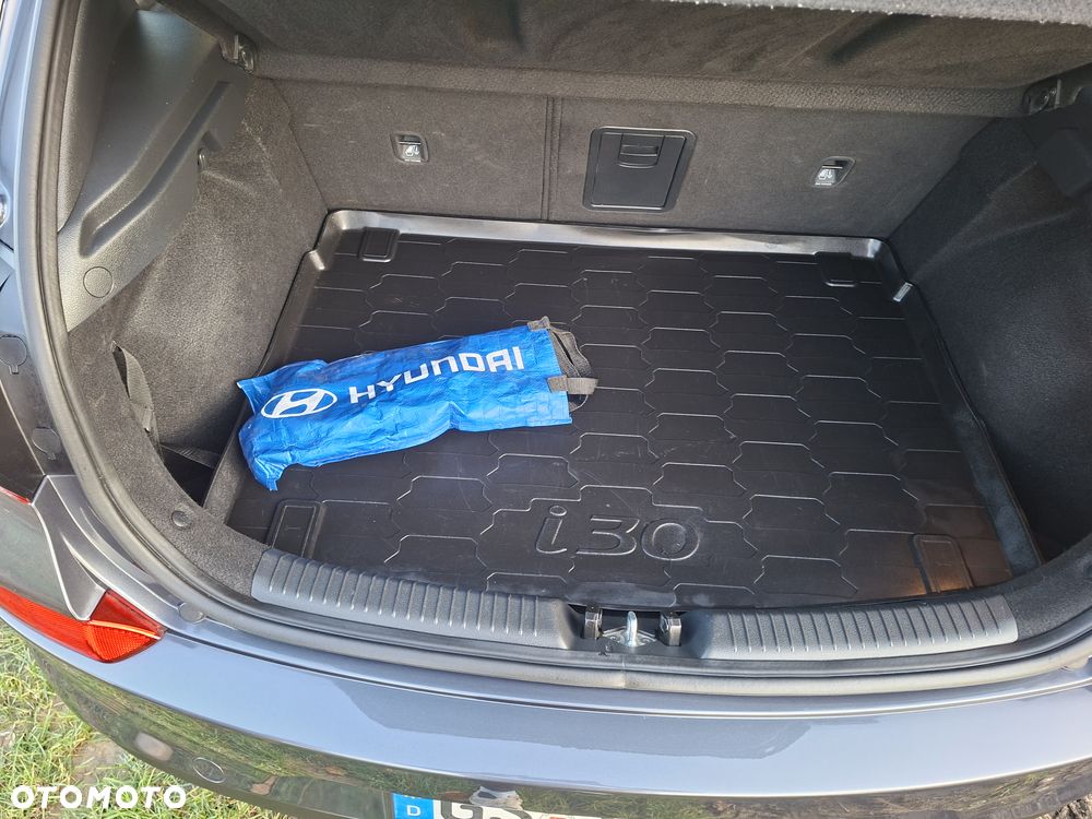Hyundai i30 1.4 T-GDI Premium - 19