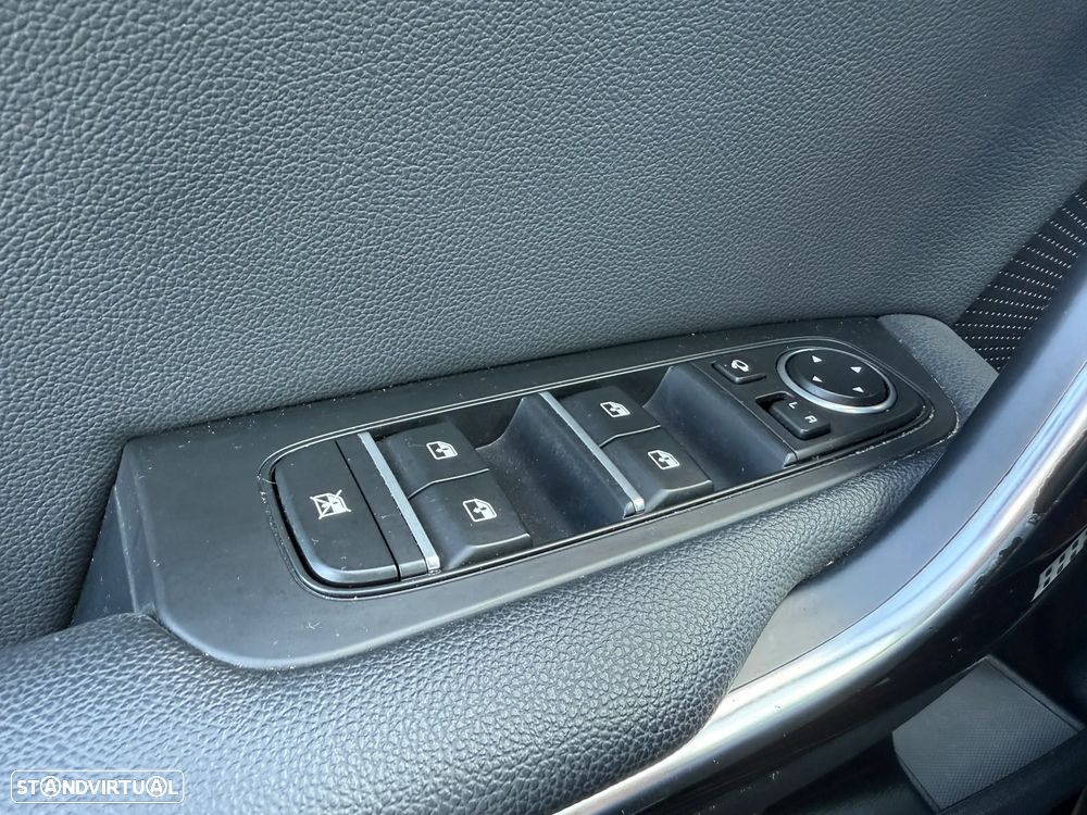 Kia Ceed SW 1.4 T-GDI DCT OPF Platinum Edition - 28