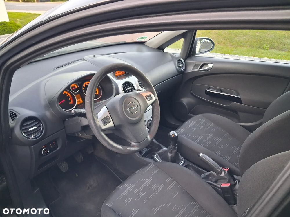 Opel Corsa 1.2 16V Cosmo - 7