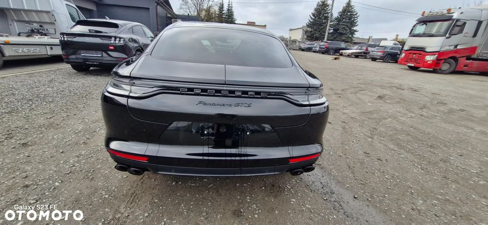 Porsche Panamera - 8