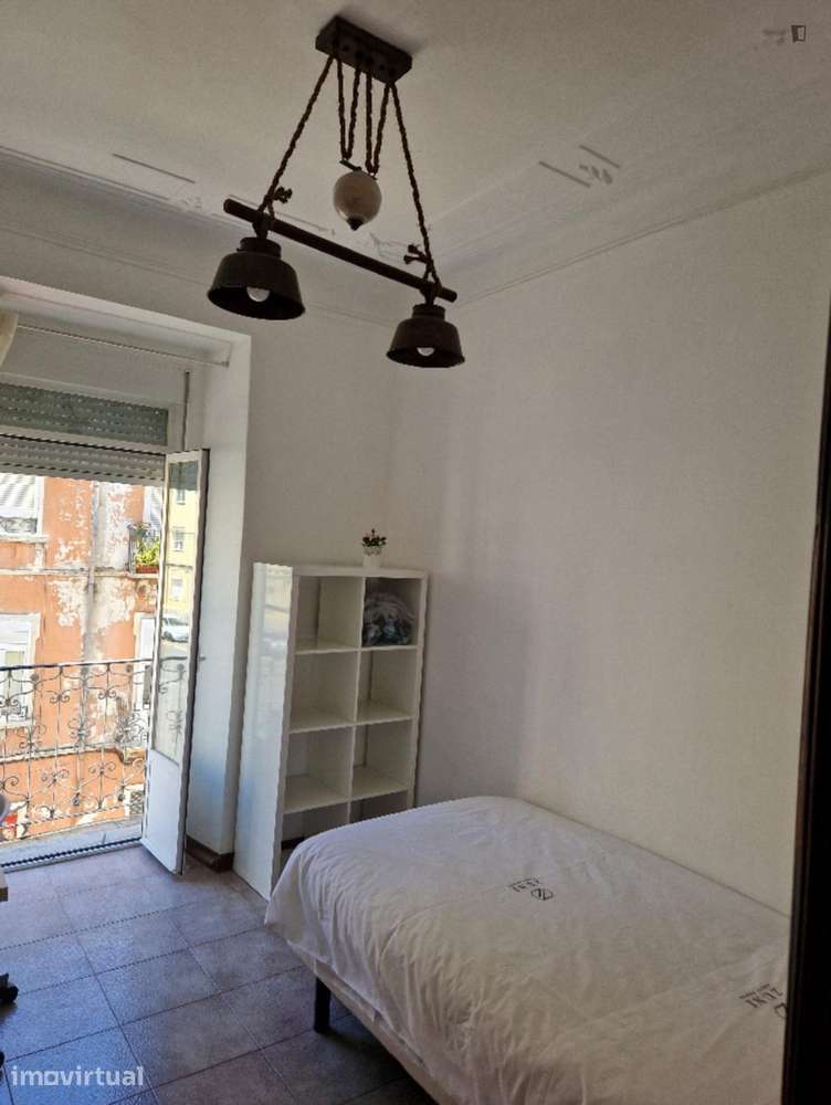 Quarto - localizado em Penha de França Lisbon - Grande imagem: 2/6