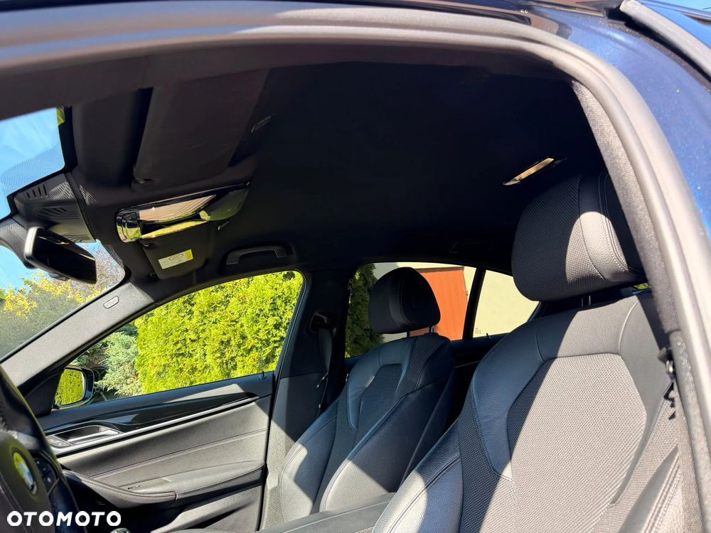 BMW Seria 5 530e iPerformance xDrive - 18