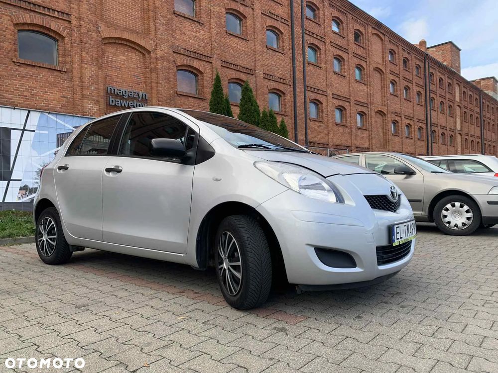 Toyota Yaris - 3
