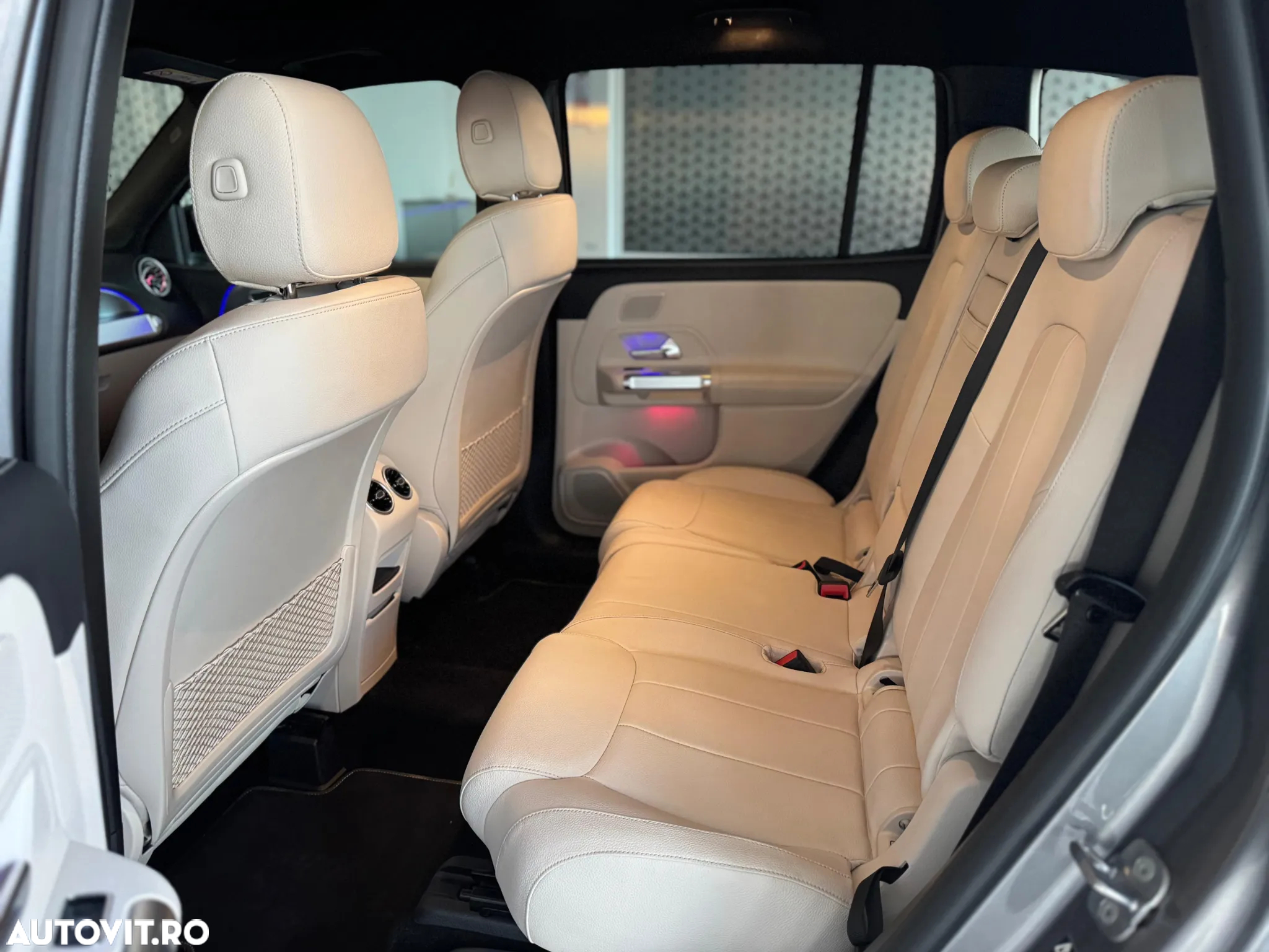 Mercedes-Benz GLB 200 d 4Matic 8G-DCT Progressive - 16