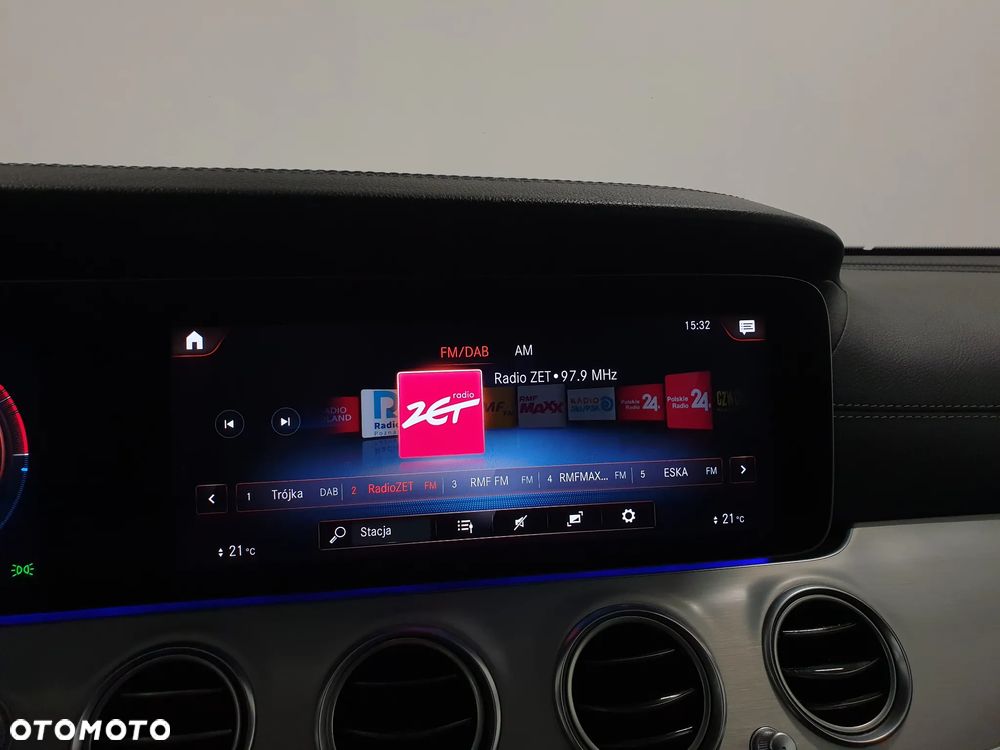 Mercedes-Benz Klasa E 300 de 4Matic 9G-TRONIC AMG Line - 15