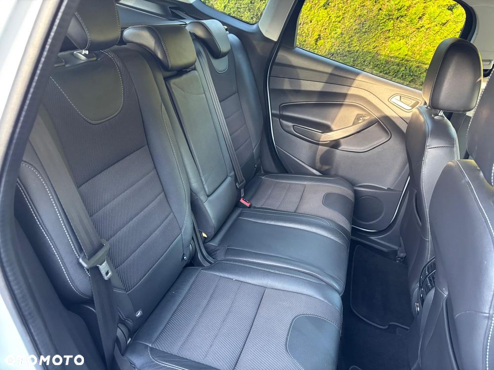 Ford Kuga 2.0 TDCi 4x4 Titanium - 8