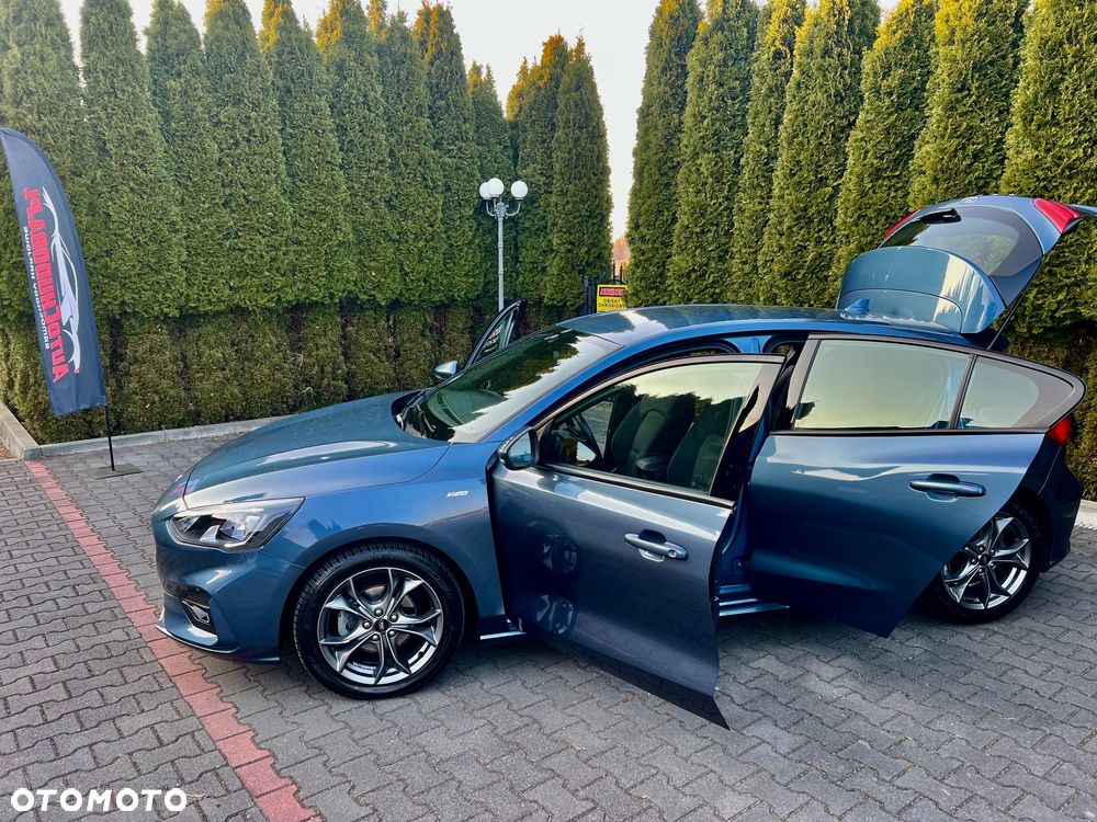 Ford Focus 1.5 EcoBlue Start-Stopp-System ST-LINE STYLE - 4