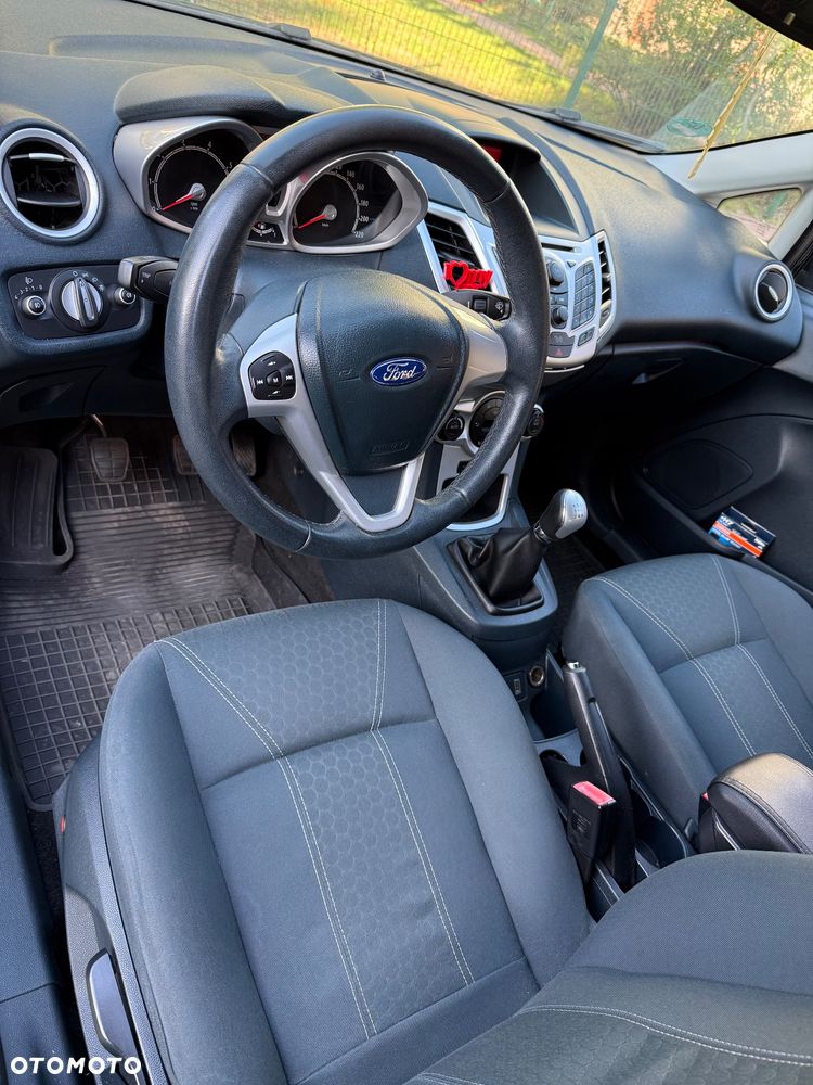 Ford Fiesta 1.25 Titanium - 21
