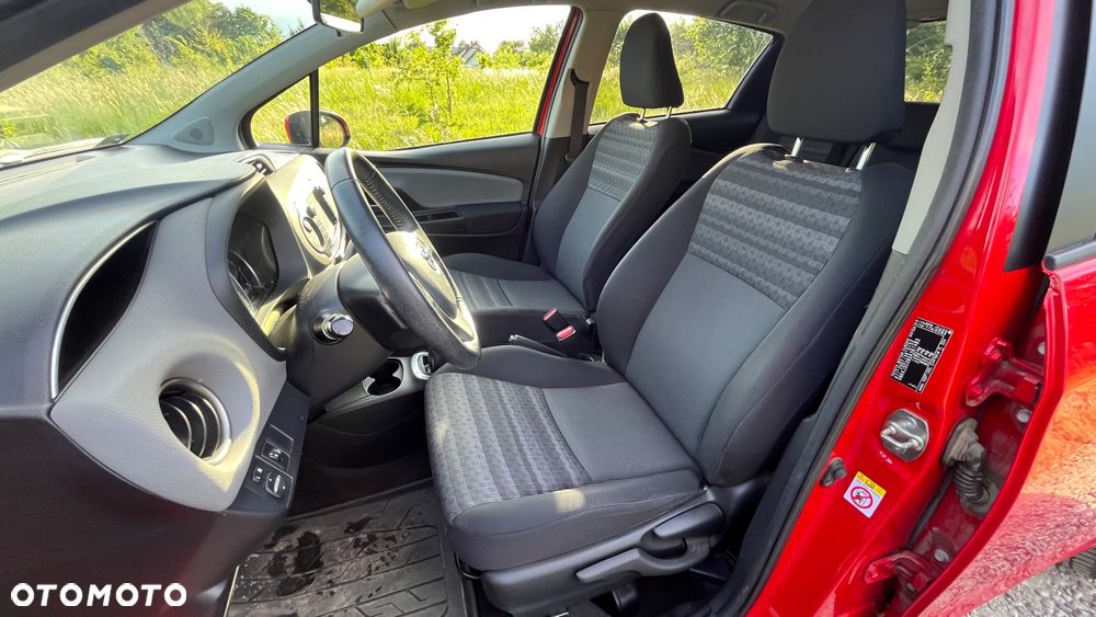 Toyota Yaris 1.33 Premium - 13