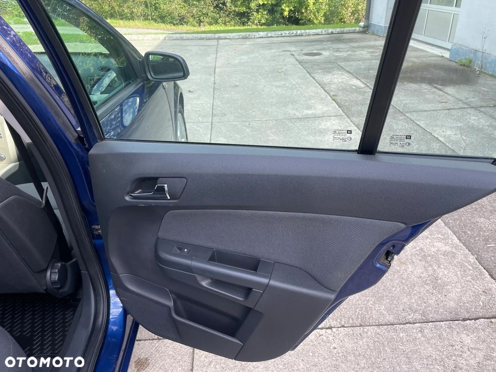 Opel Astra III 1.9 CDTI - 19