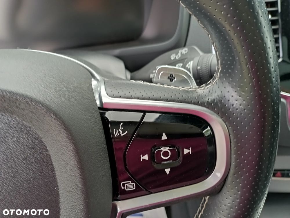 Volvo XC 90 B5 D AWD Geartronic RDesign - 36