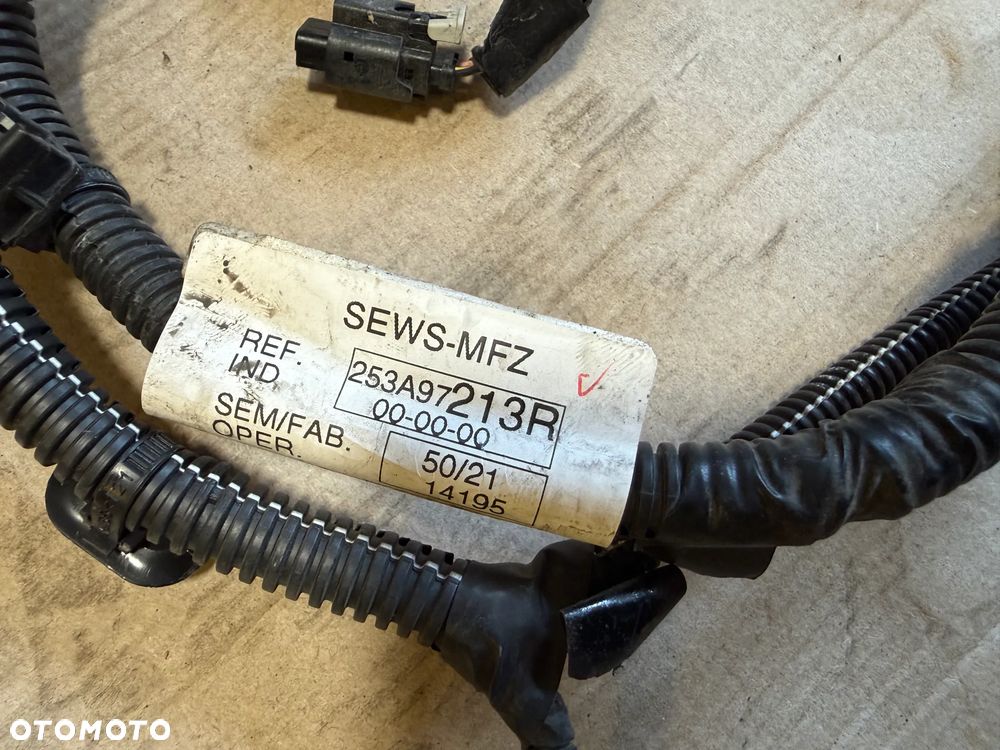 Wiązka zderzaka przód 252A97213R Renault Captur II 2019- OE - 2