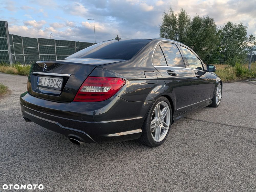 Mercedes-Benz Klasa C 350 CDI BlueEff Avantgarde - 3