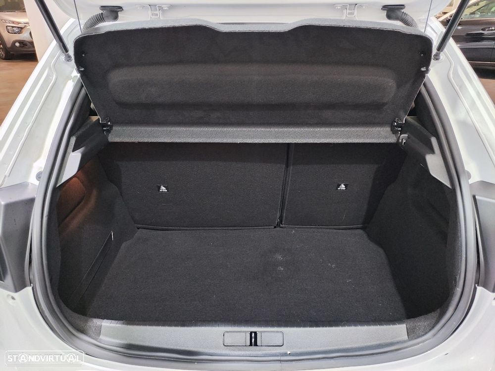 Peugeot 208 1.2 PureTech Active Pack - 34