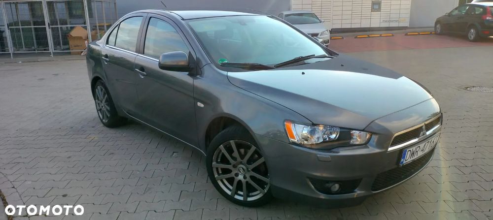Mitsubishi Lancer - 1
