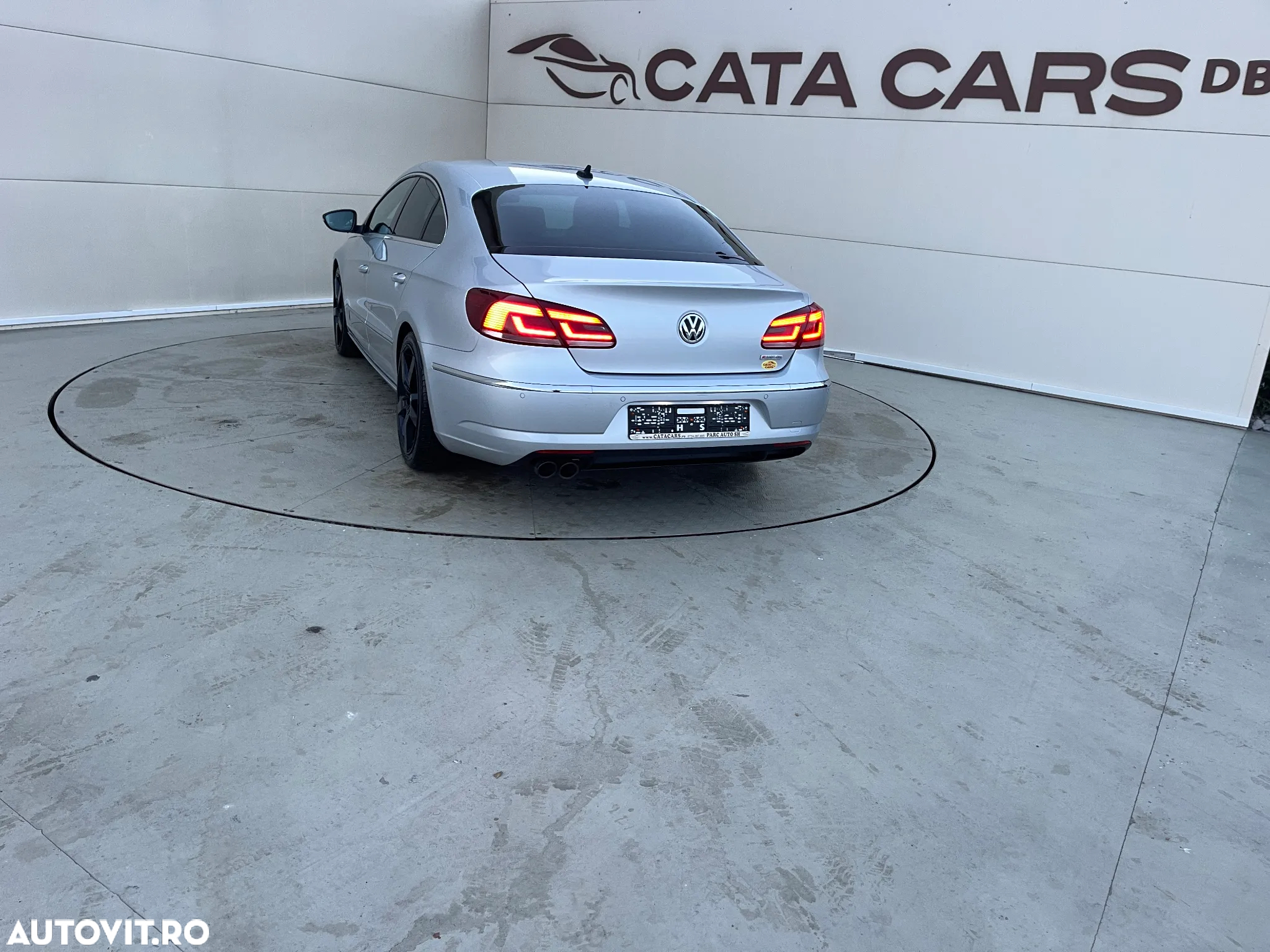 Volkswagen Passat CC 2.0 TDI BlueMotion Technology DSG - 13