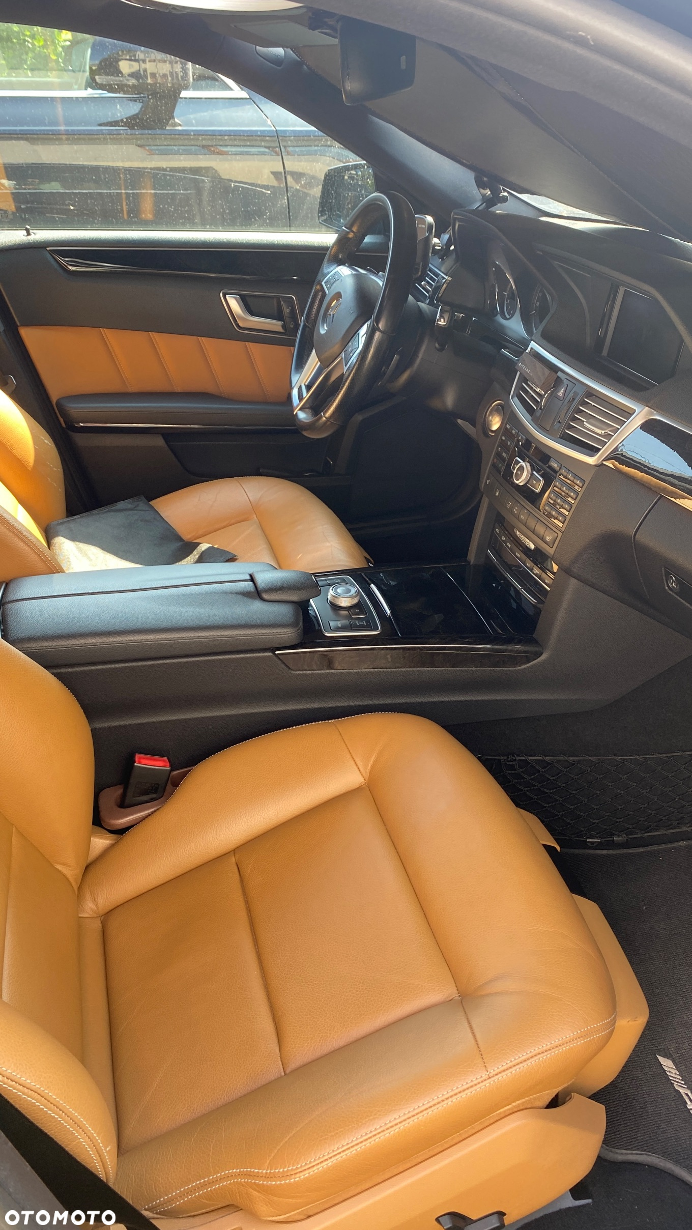 Mercedes-Benz Klasa E 300 CDI BlueEff Avantgarde - 12