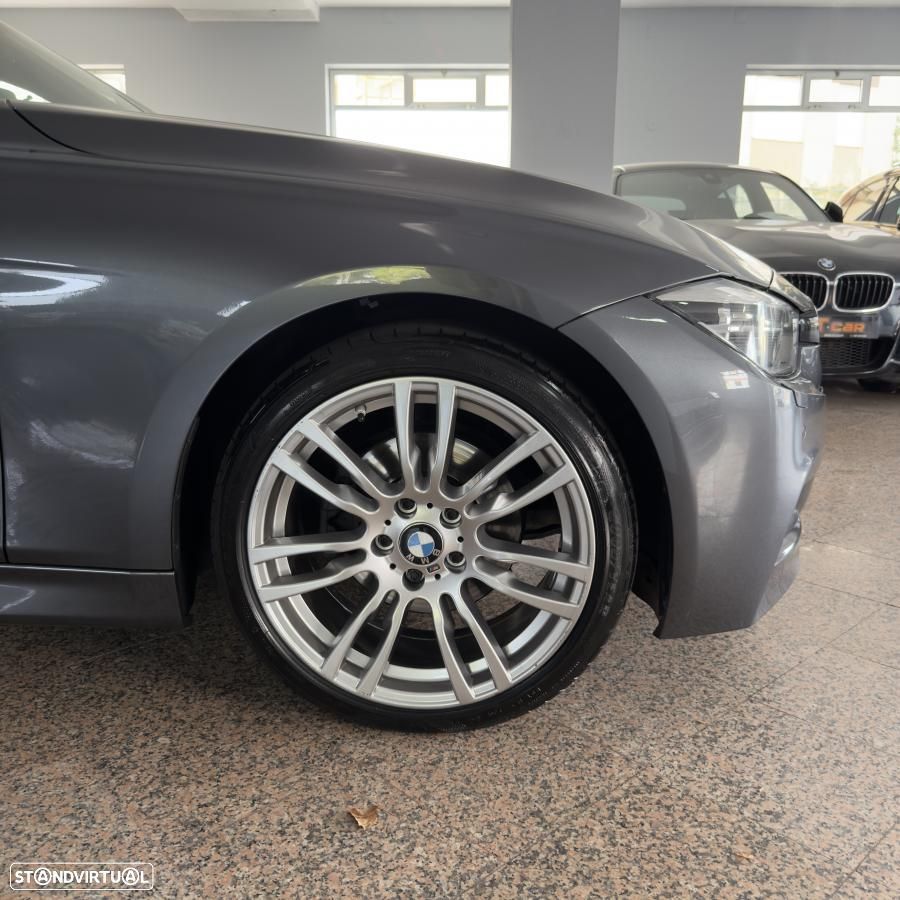 BMW 320 d Touring Line Sport Auto - 23