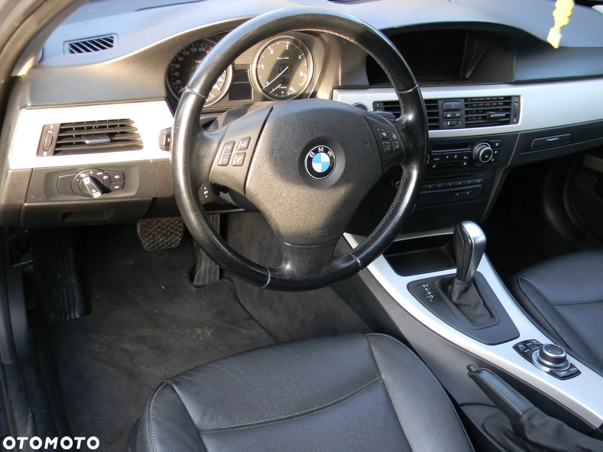 BMW Seria 3 325d DPF Touring Edition Exclusive - 15