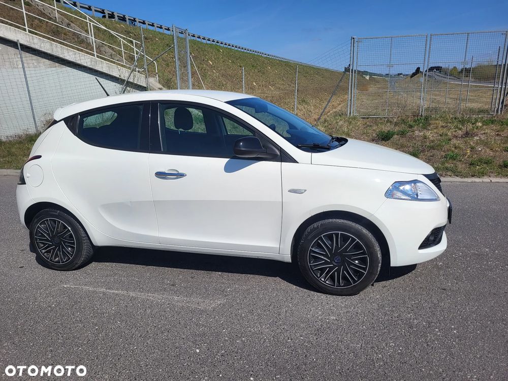 Lancia Ypsilon 1.2 8V Platinum S&S EU6 - 18