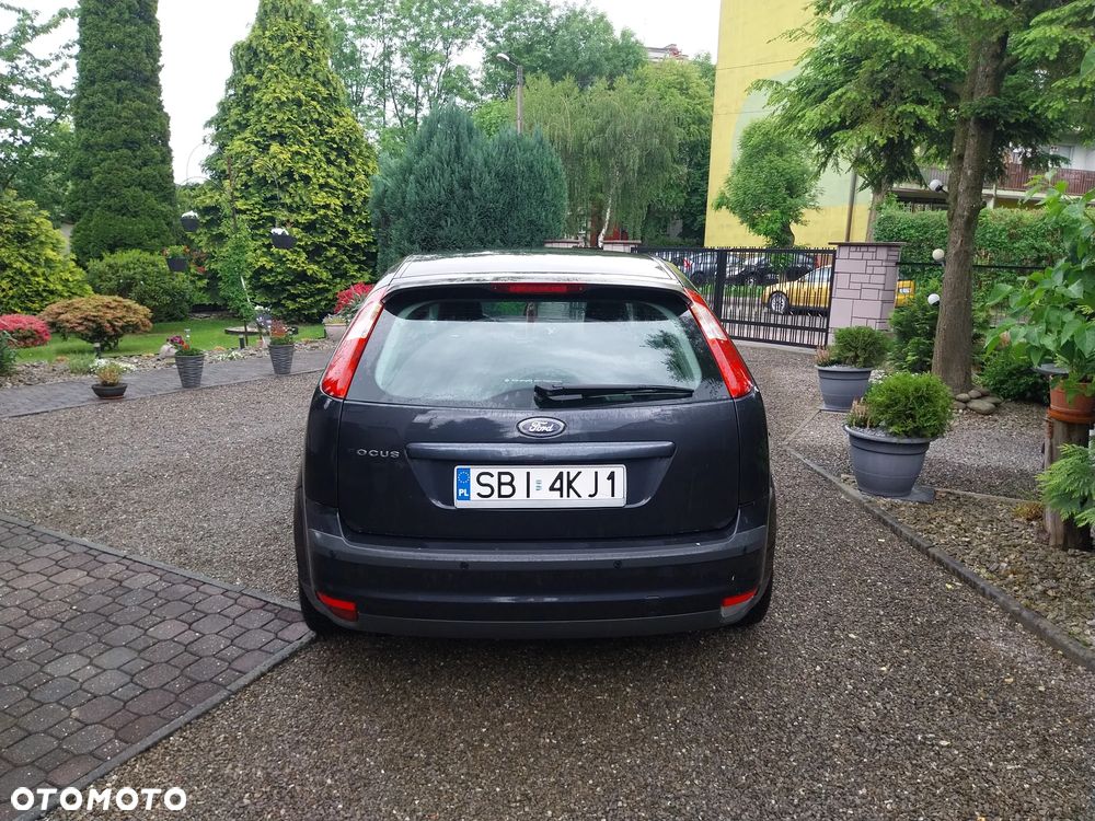 Ford Focus 1.6 16V Trend - 3