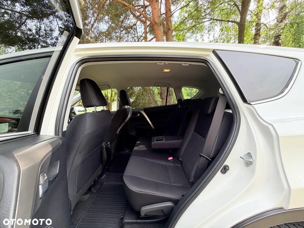 Toyota RAV4 2.0 Premium EU6 - 22