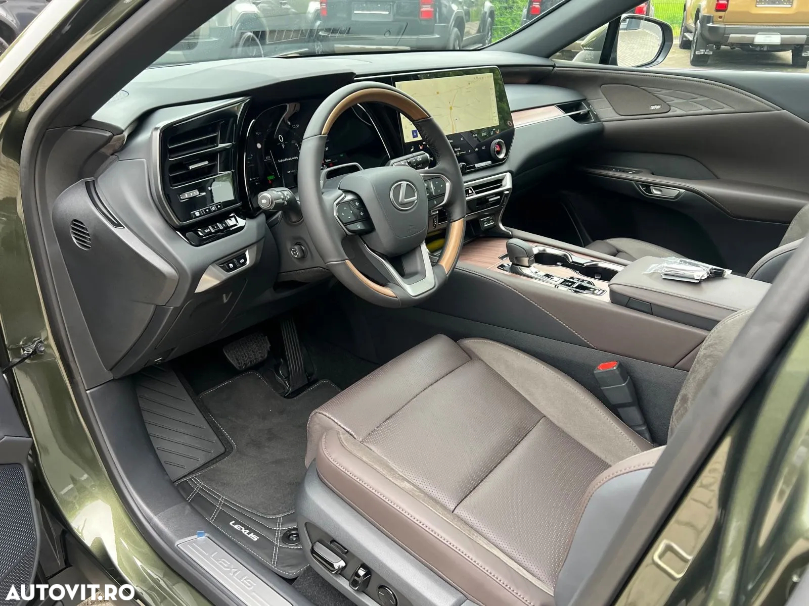 Lexus Seria RX 450h+ (Plug-in-Hybrid) Luxury Line - 17