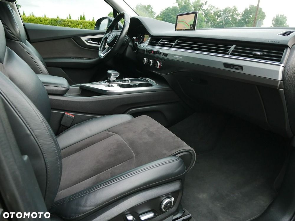 Audi Q7 3.0 TDI ultra Quattro Tiptronic - 22