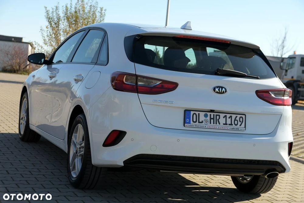 Kia Ceed - 5