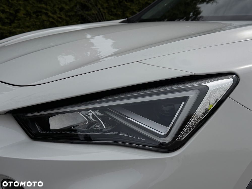 Cupra Formentor 1.4 e-Hybrid DSG Tribe Edition - 4