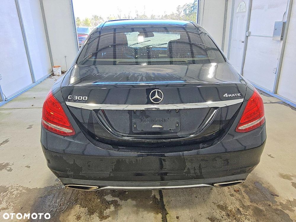 Mercedes-Benz Klasa C 300 9G-TRONIC Exclusive - 6