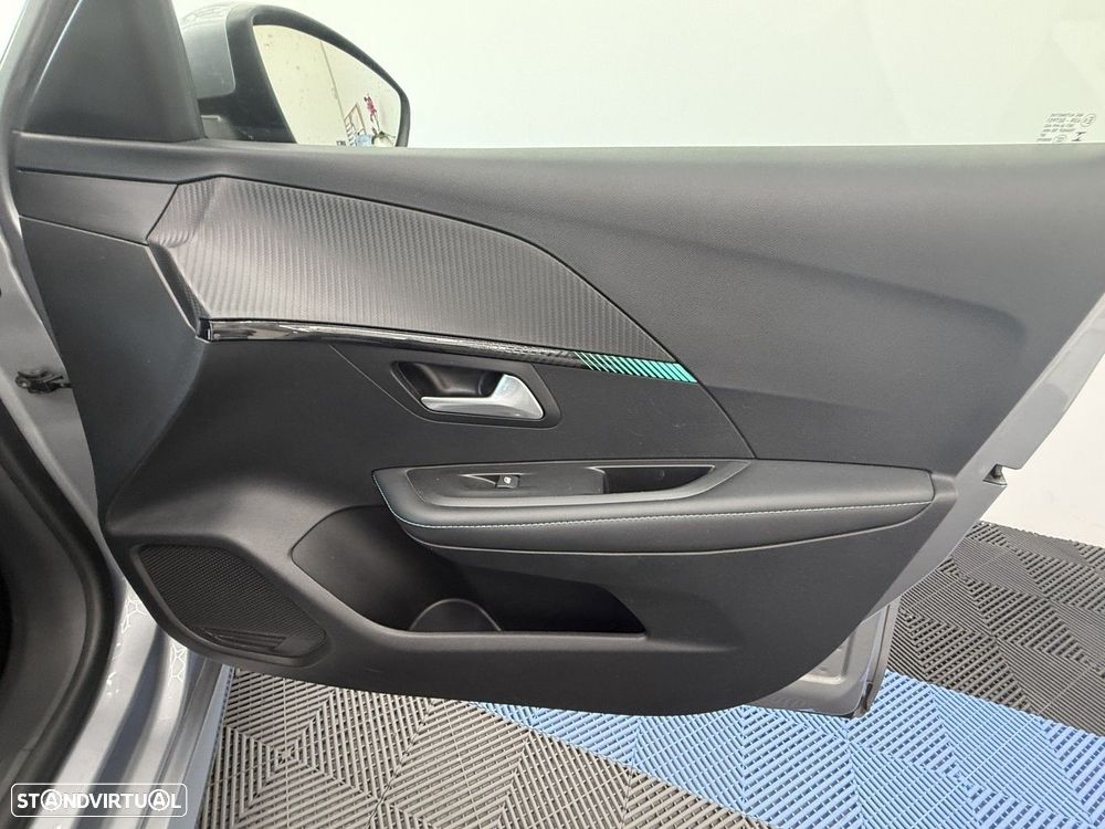 Peugeot 208 1.2 PureTech Allure Pack - 23