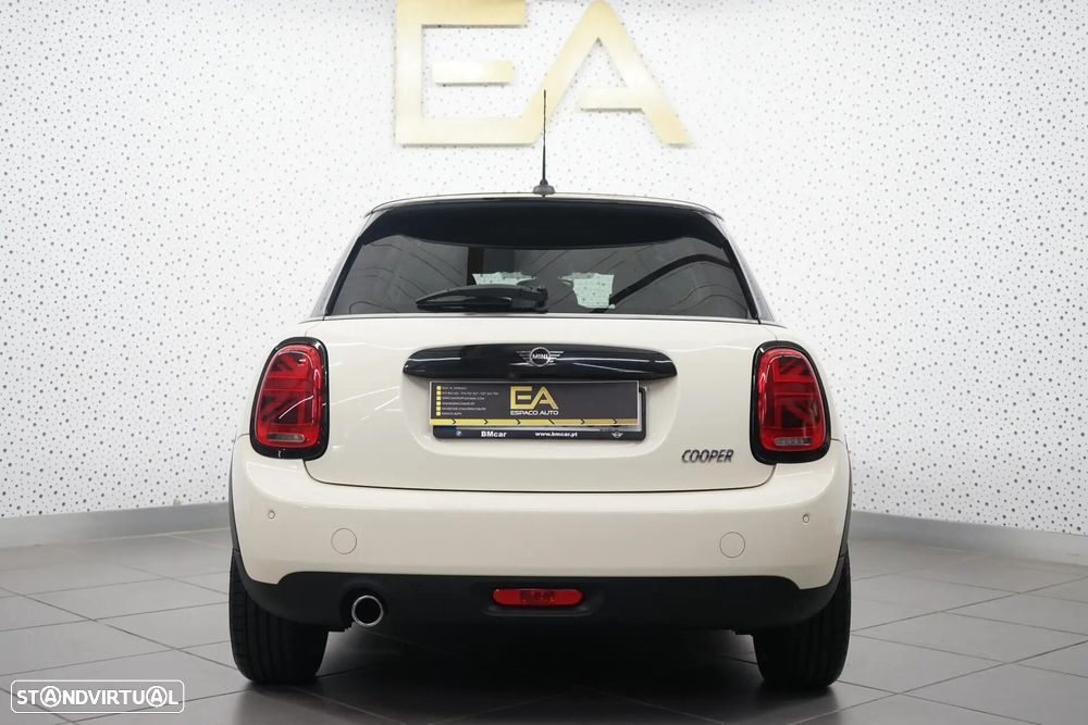 MINI 5 Portas Cooper Auto - 5