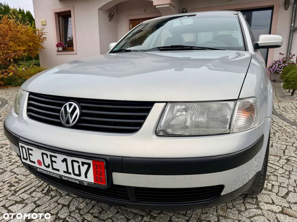 Volkswagen Passat 1.8 Comfortline - 38
