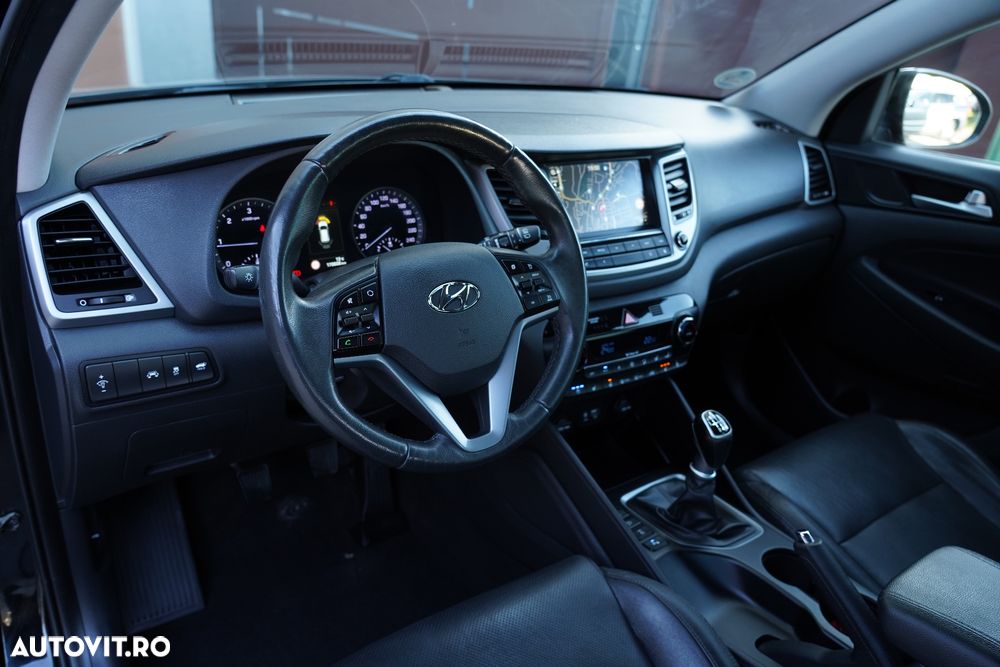 Hyundai Tucson 2.0 CRDI 4WD 6MT Premium - 9