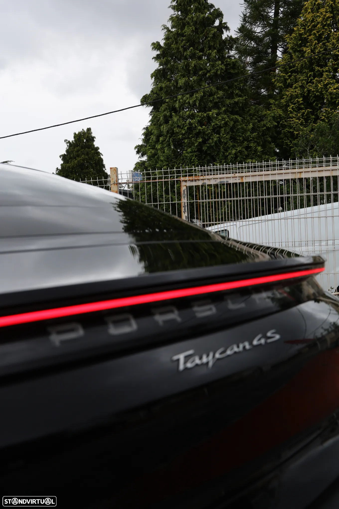 Porsche Taycan 4S - 37