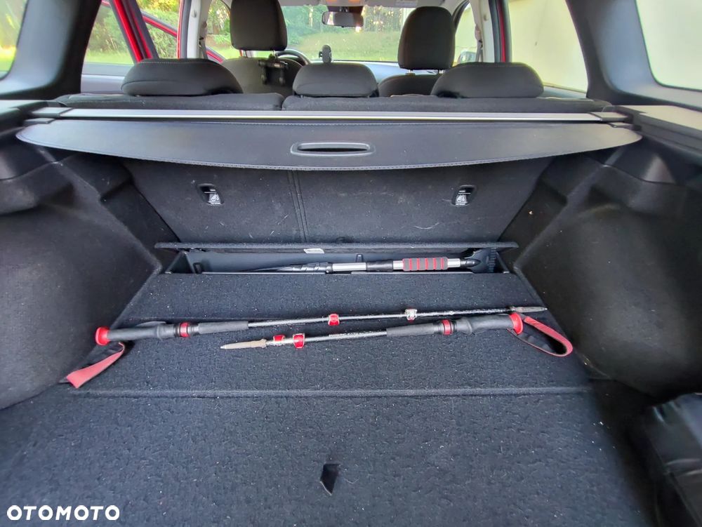 Hyundai i30 1.5 DPI Classic + - 10