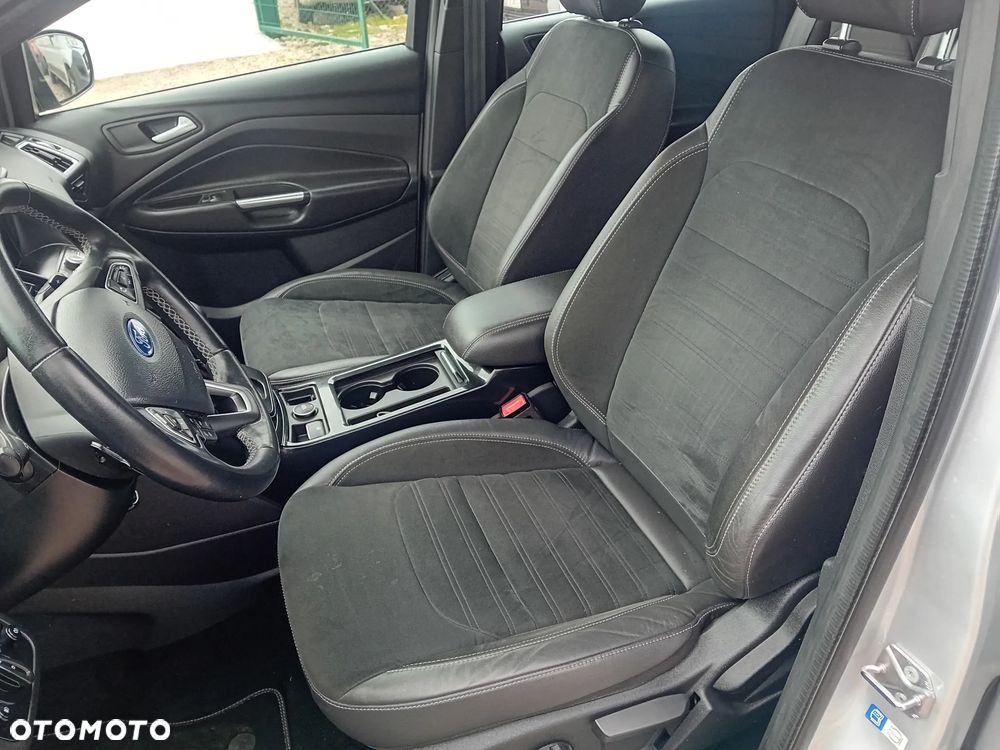 Ford Kuga - 14